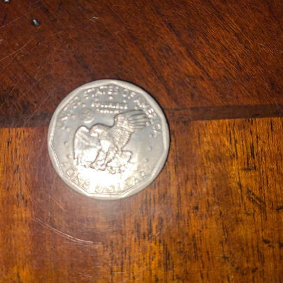 Collectibles Coins (Half Dollar, whole dollar, 2 buff nickels and way more) - Picture 6 of 17